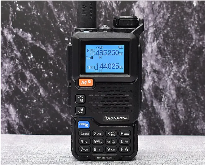 Аналогова Рація Quansheng UV-5R Plus. Baofeng, quansheng, retevis, kenwood, motorola, hyt, puxing, wouxun купити з гарантією і швидкою доставкою в Україні для полювання, риболовлі, активного відпочинку та військових потреб.