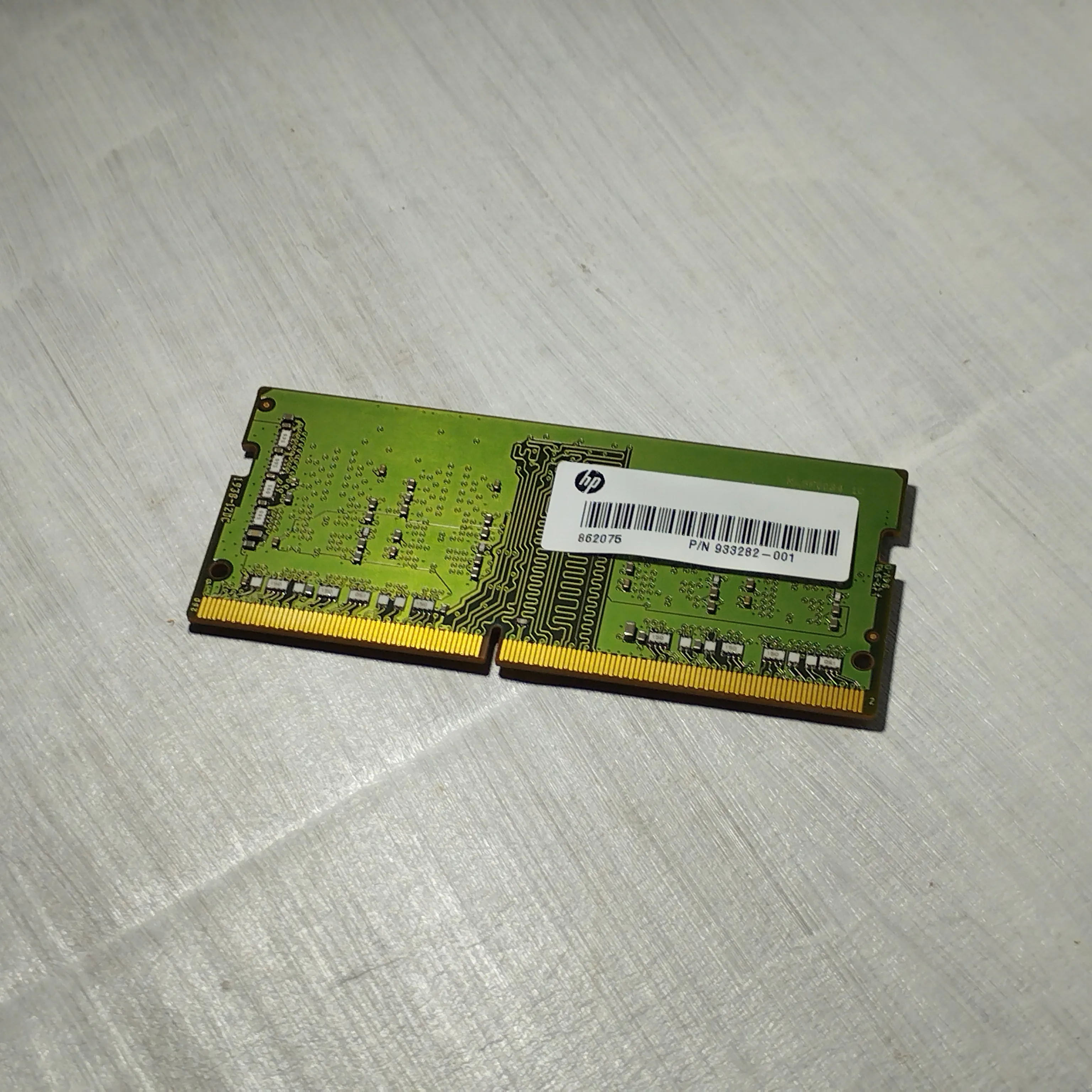 Покращення продуктивності ноутбука з DDR4 пам'яттю SK hynix